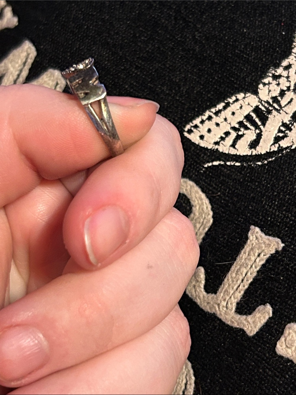 Silver Heart Cluster Ring - Picture 4 of 4
